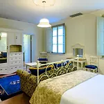 Foresteria Puccini Casa Per Ferie-holiday