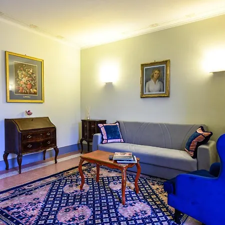 Bed & Breakfast Foresteria Puccini Casa Per Ferie-holiday 4*