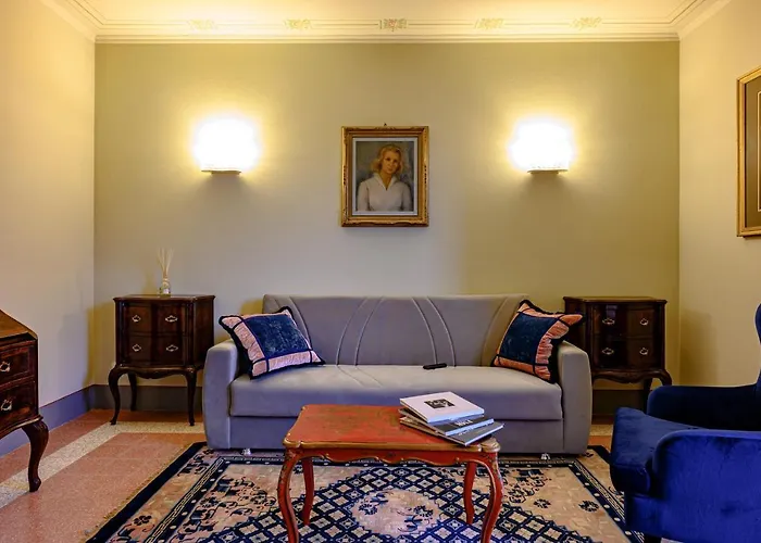 Foresteria Puccini Casa Per Ferie-holiday